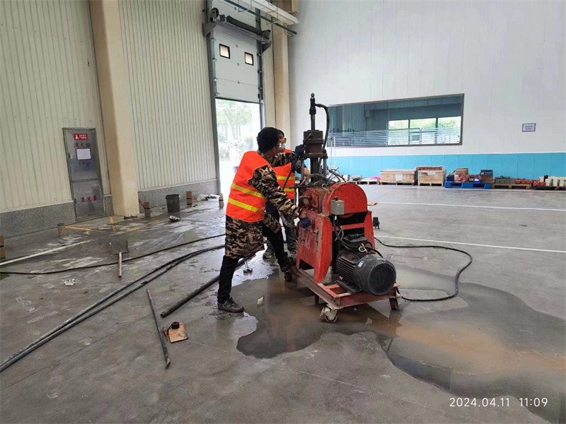 青州厂房地面下沉塌陷注浆加固施工